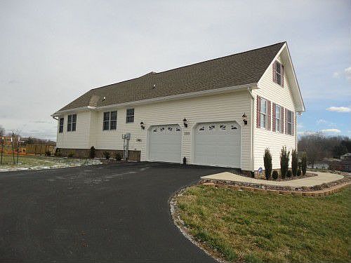 3rd image of 108 Emmanuel Dr