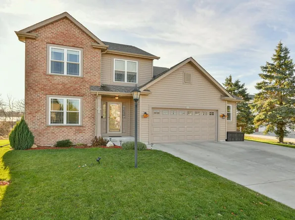 223 Lincolnshire PLACE, Wales, WI 53183