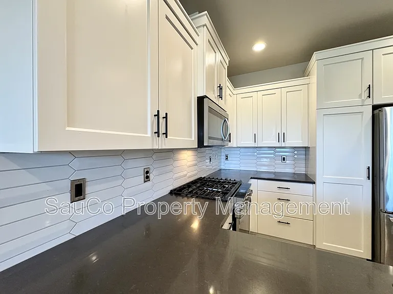 5531 SE Logan Ln — Photo 11