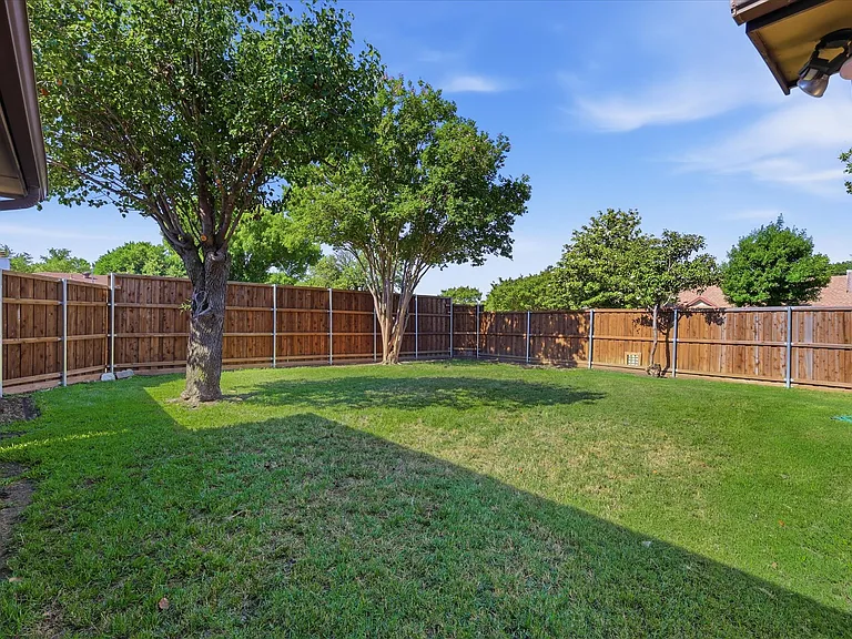 1774 Clydesdale Dr — Photo 20