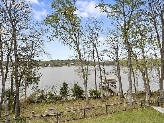 3rd image of 45 Bream Ln