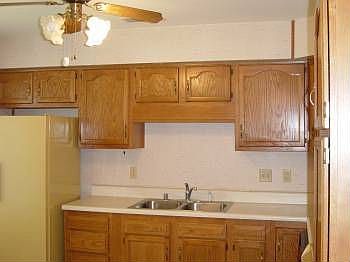 4th image of 1088 Kasinof Ave