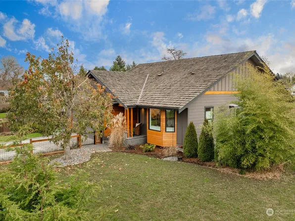 7970 W Golf Course Drive, Blaine, WA 98230