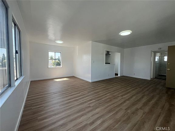 2nd image of 2220 Delaware Ave APT C