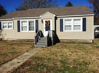 614 W Bain St, Dexter, MO 63841