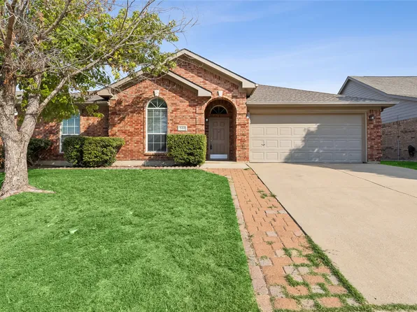 544 Cranbrook Dr, Fort Worth, TX 76131