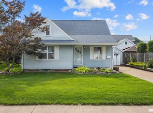 249 N Illinois Ave, Morton, IL 61550