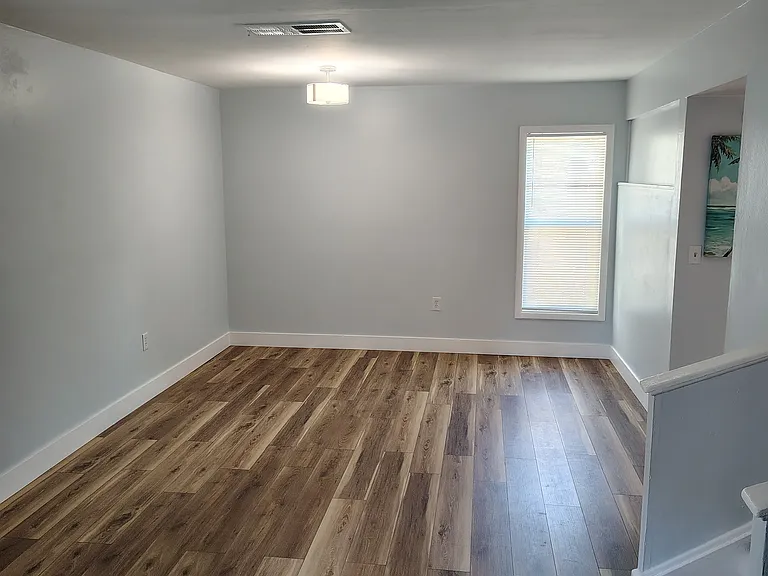 12414 N 58th St #60 — Photo 2