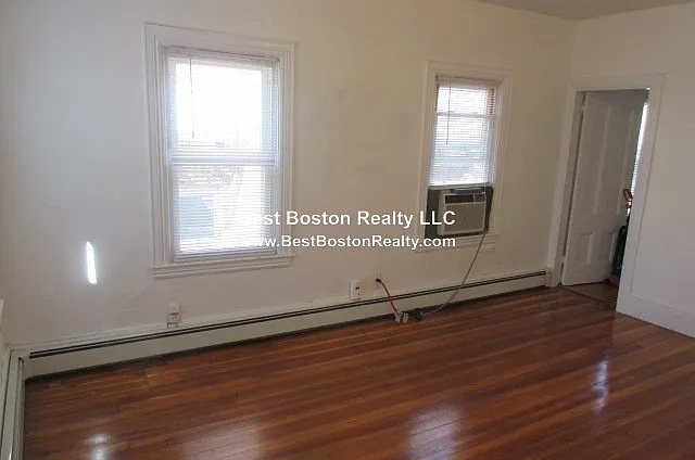 63 Dana St #11 — Photo 5
