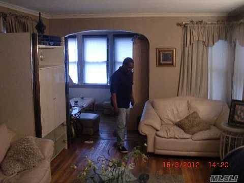 4th image of 11014 Colfax St
