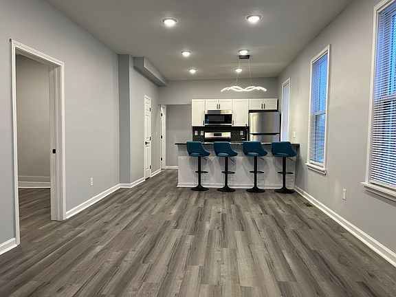 3rd image of 719 Hawley Ave APT 1