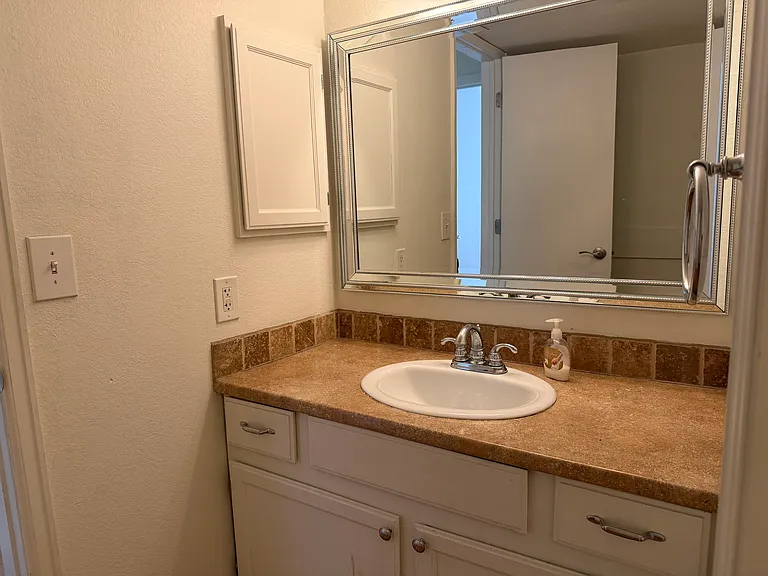 350 W Jamison Cir — Photo 19