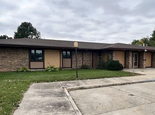 420 8th Ave SW, Hampton, IA 50441