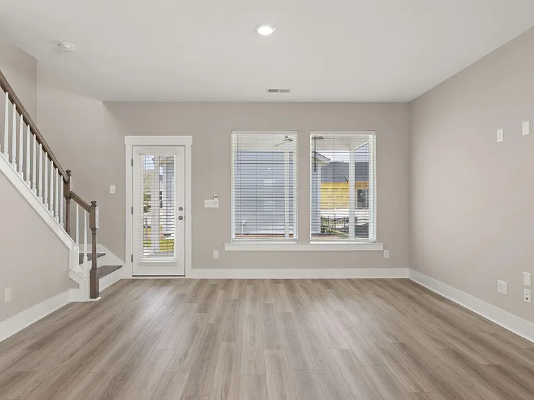 543 Rhythm St — Photo 10