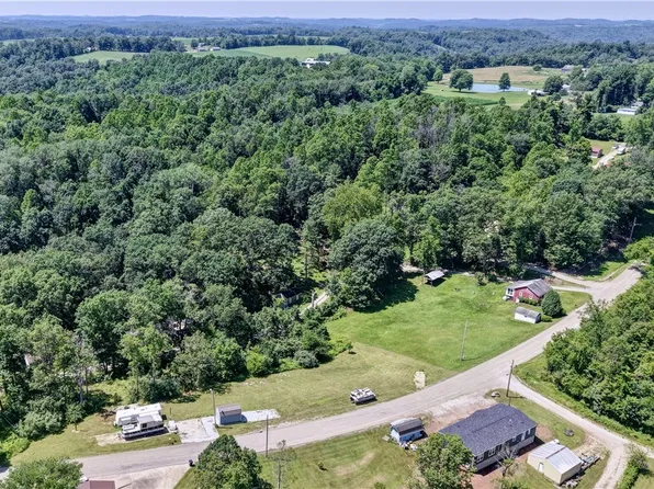 26926 Marina Rd, Freeport, OH 43973