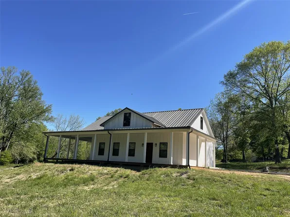 N Louise St, Atlanta, TX 75551