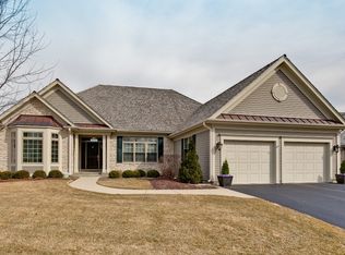 1719 Tall Pine Way, Libertyville, IL 60048