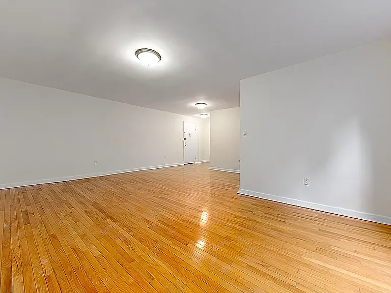 1 Bogardus Pl #7P — Photo 3