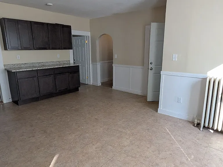 6 Brandon Rd — Photo 8