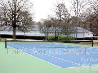 18817 Nautical Dr APT 104, Cornelius, NC