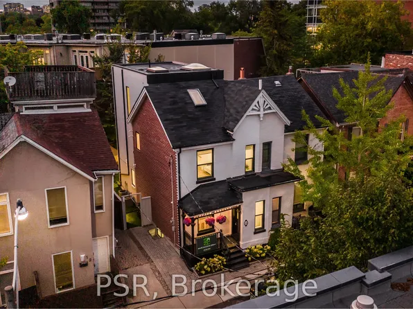 10 Bishop St, Toronto, ON M5R 1N2