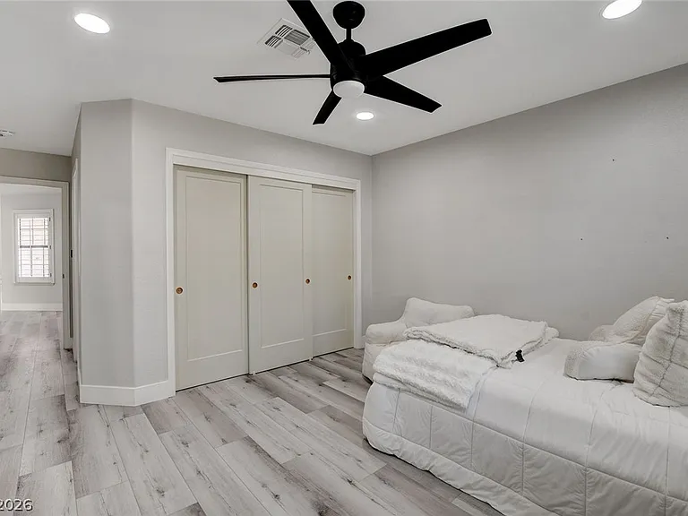 5429 Painted Sunrise Dr — Photo 51