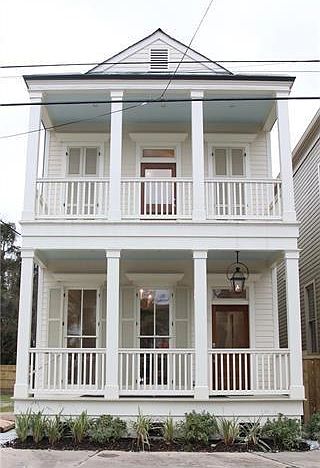 1st image of 840 Bartholomew St