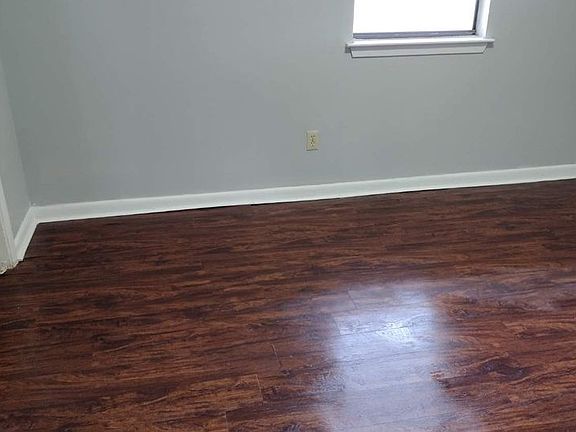 4th image of 6 Meredith Ct APT A