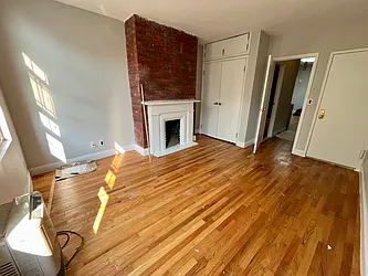 Rented by MADEHOME