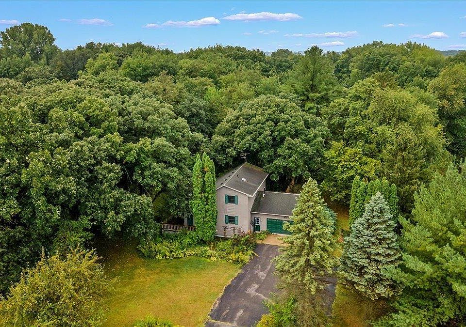 1st image of 9787 Sylvan Dr