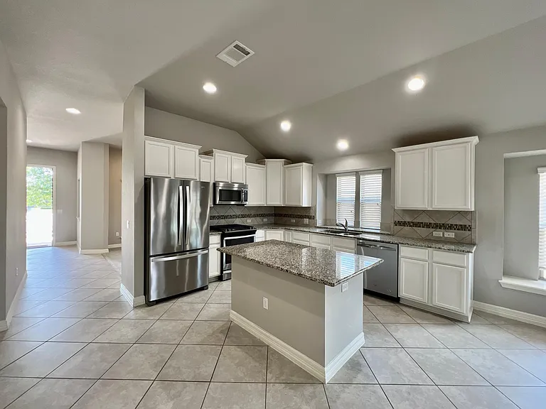 7217 Garnet Mill Ln — Photo 3