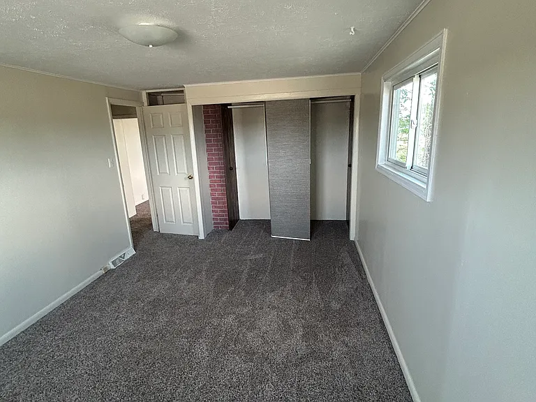 3009 Whitney Rd — Photo 9
