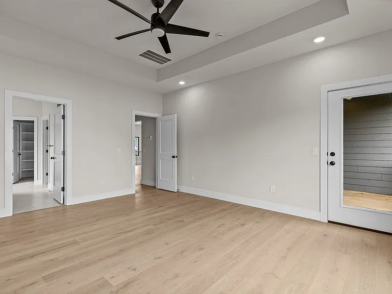 702 S Thornridge Dr — Photo 7
