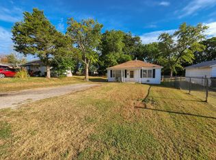 617 W Maple St, Tecumseh, OK 74873