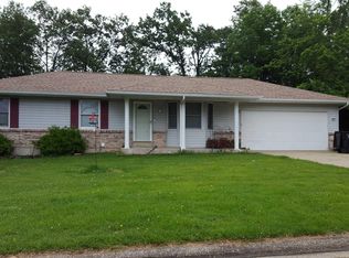 6 Tomahawk Ln, Warrenton, MO 63383