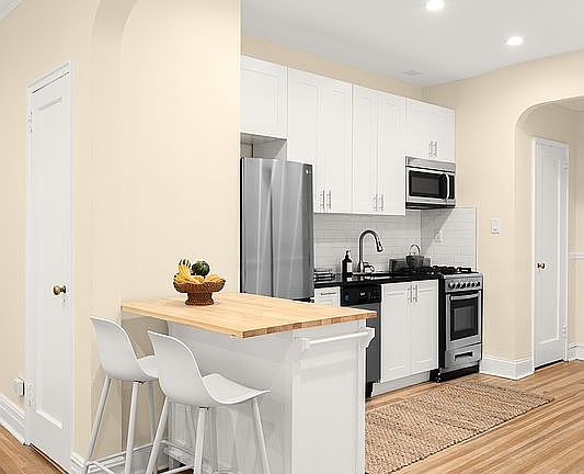 3rd image of 20 Plaza St E APT F23