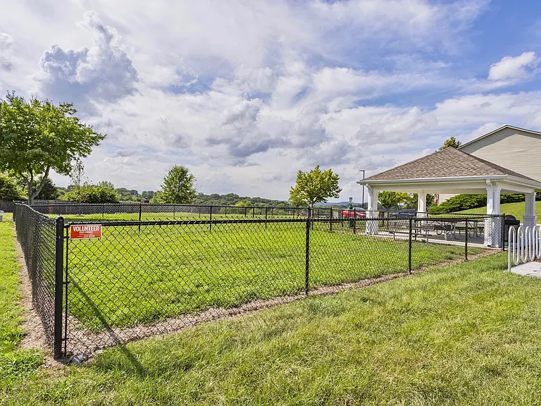 Waterview Apartments — Photo 11