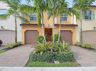 4530 Mediterranean Cir, Palm Beach Gardens, FL 33418
