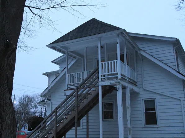 11 Hynes Ave APT B, Groton, CT 06340