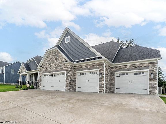 2nd image of 62 Hidden Brook Cir
