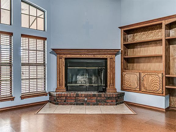 5th image of 3104 SW 126th St