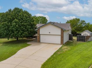 1204 Summerwood Cir, Goddard, KS 67052