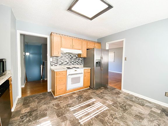 4th image of 208 Cumberland Dr SE