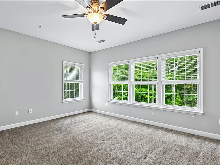 441 Penwood Dr — Photo 34