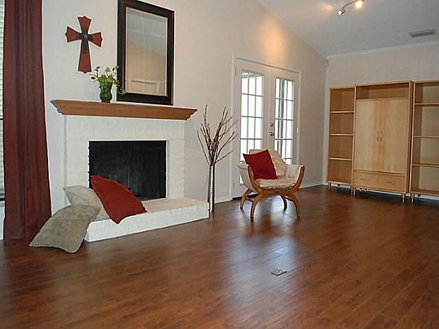 1st image of 1606 Grandview Dr