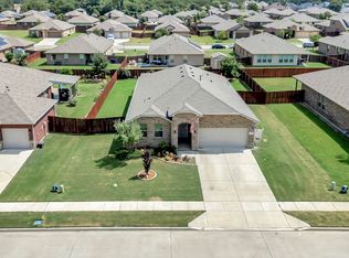 428 Helm Ln, Azle, TX 76020
