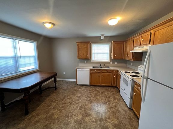 4th image of 4334 Eileen St