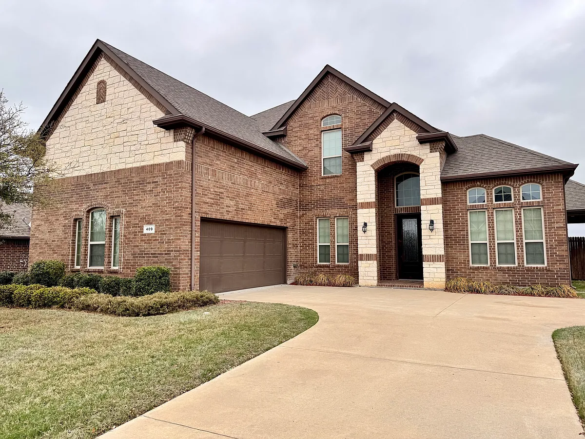 Building Photo - 409 Rossville Dr