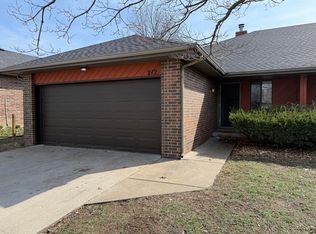 212 W Greenwood St #212, Springfield, MO 65807