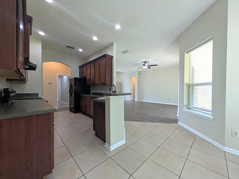 5190 Johnson Lake Ct — Photo 5